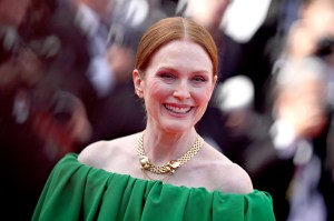 CANNES, FRANCE - MAY 19: Julianne Moore attends the "Horizon: An American Saga" Red Carpet at the 77th annual Cannes Film Festival at Palais des Festivals on May 19, 2024 in Cannes, France. (Photo by Gareth Cattermole/Getty Images)