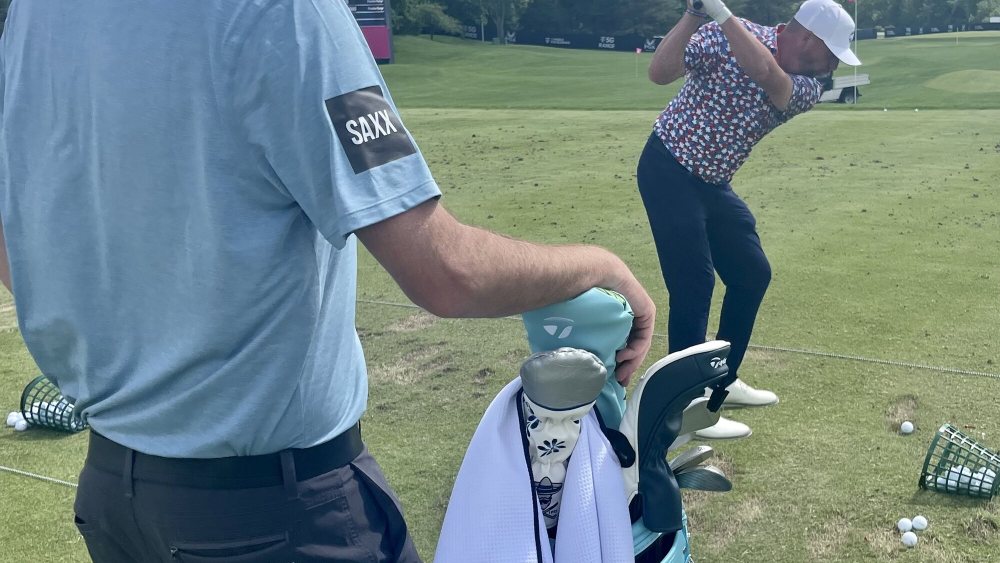 Caddie John Jackson is being sponsored by Saxx.