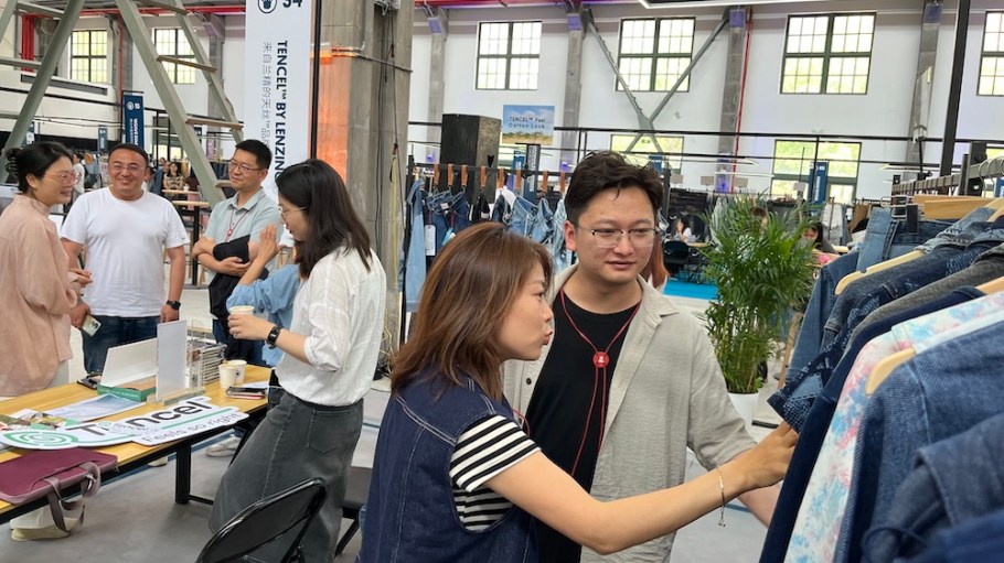 The TENCEL™ denim team participated in Kingpins China Show.