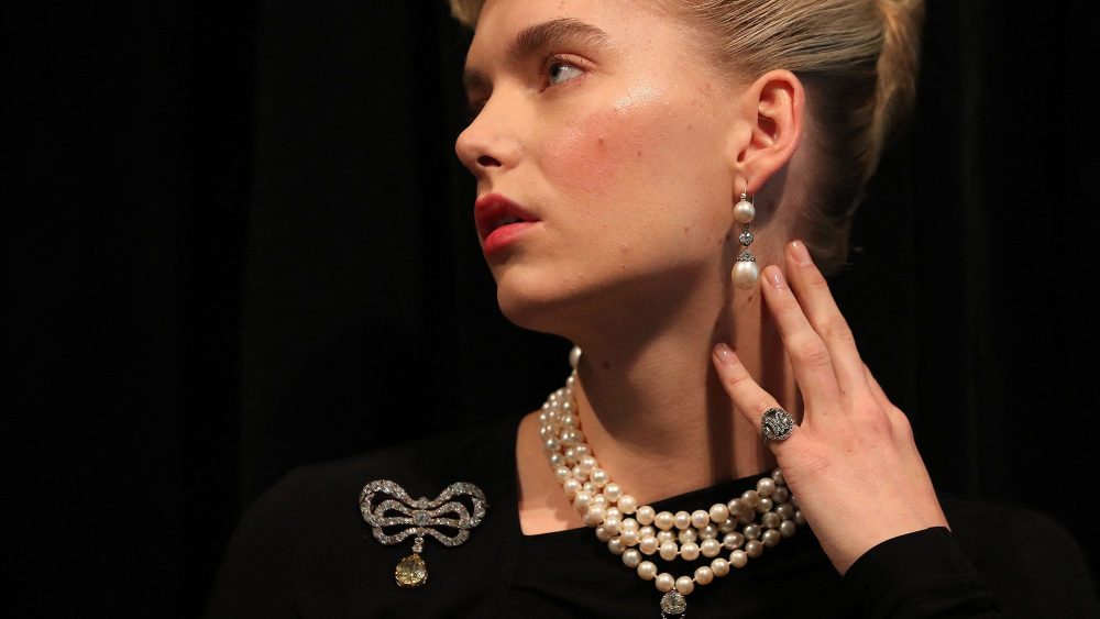 A model wears jewelry previously belonging to Marie Antoinette at Sotheby's in 2018.