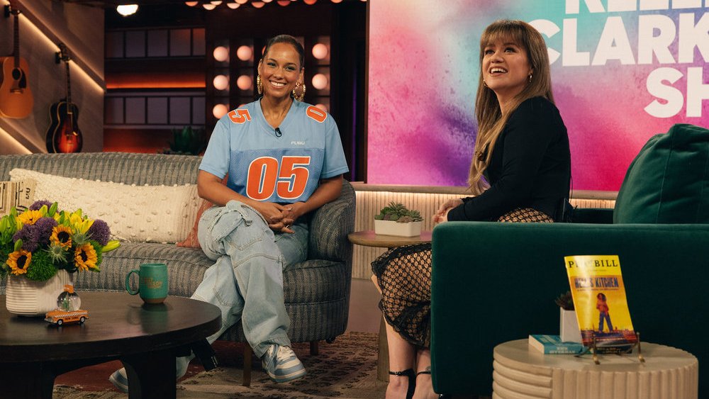 Alicia Keys, Kelly Clarkson, "The Kelly Clarkson Show" on May 31 at 30 Rockefeller Plaza in New York City, Fubu, Off-White, Gucci