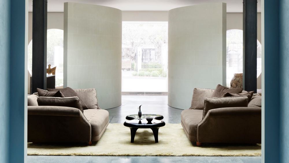 A look inside Toteme’s flagship store in LA.