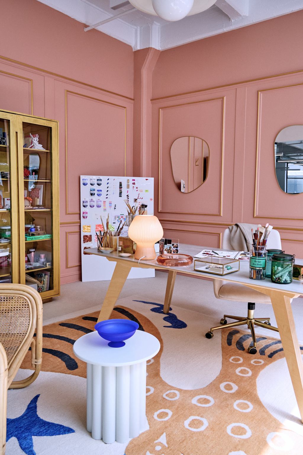 From Rare Beautyโs Plush, Pink Digs to The Outsetโs Modern-rustic Headquarters: Inside 4 of Beautyโs Most Beautifulย Offices
