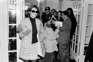 Anna Wintour and guests attend an event in New York City's Bryant Park on April 7, 1994.