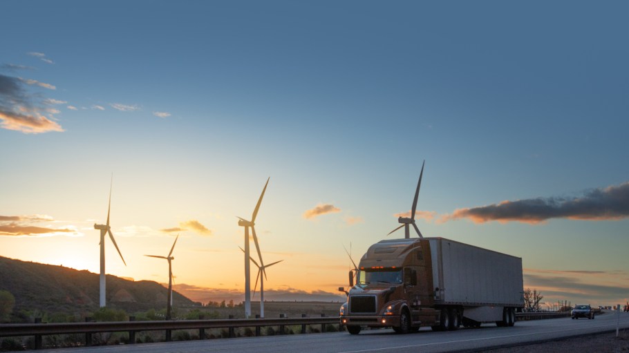 Blue Yonder's new data shows supply chain executives have a heavy focus on sustainability and technology for 2024.