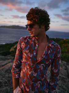 Peninsula 

peninsulaswimwear.com 

@peninsulaswimwear 

Booth ITA – 400