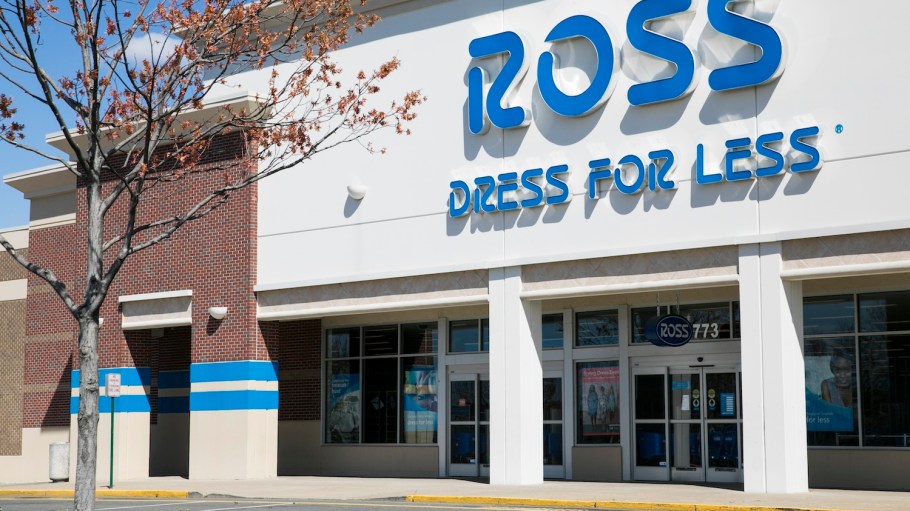 The 1.7-million-square-foot warehouse comes as the discount retailer attributes its lower distribution costs to higher productivity.