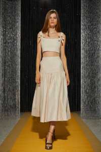 Cinq à Sept Resort 2025 Ready-to-Wear Collection