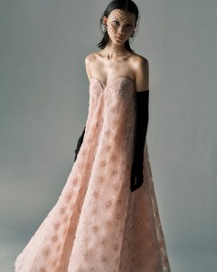 Huishan Zhang Resort 2025 Collection