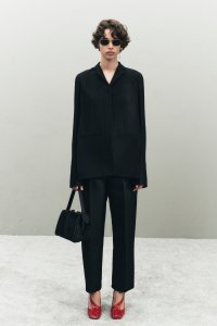 Khaite Resort 2025 Ready-to-Wear Collection