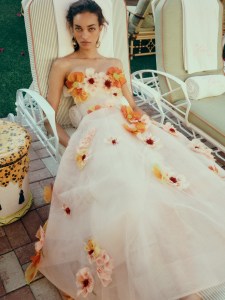 Monique Lhuillier Spring 2025 Ready-to-Wear Collection