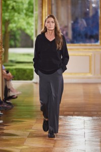 Auralee Spring 2025 Ready-to-Wear Collection at Paris Fashion Week