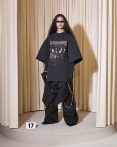 Balenciaga Fall 2024 Couture at Paris Fashion Week