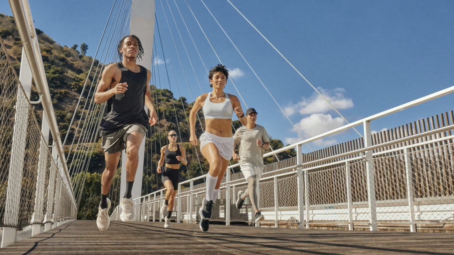 Lululemon running
