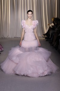 Giambattista Valli fall 2024 couture collection at Couture Fashion Week