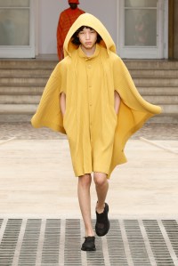 Issey Miyake Homme Plissé Spring 2025 Men's Collection at Paris Fashion Week