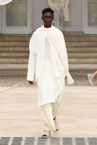 Issey Miyake Homme Plissé Spring 2025 Men's Collection at Paris Fashion Week