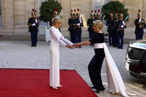 PARIS, FRANCE - JUNE 08: Brigitte Macron welcomes US first lady Jill Biden ahead of an official state dinner as part of US President's state visit to France on June 08, 2024 in Paris, France. U.S. President Joe Biden is in France to commemorate the 80th anniversary of the invasion of Normandy and to emphasize the continued role of the United States in helping to protect democratic values in Europe. (Photo by Marc Piasecki/Getty Images)