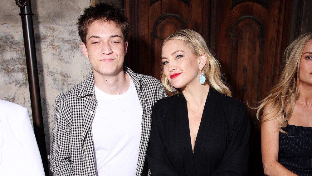 kate hudson son ryder robinson, max mara fashion show, venice