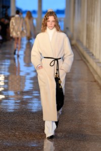 Max Mara Resort 2025 Ready-to-Wear Collection