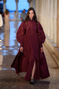 Max Mara Resort 2025 Ready-to-Wear Collection
