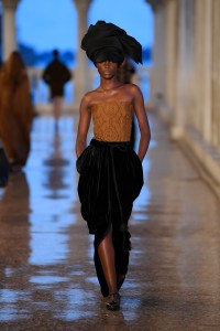 Max Mara Resort 2025 Ready-to-Wear Collection