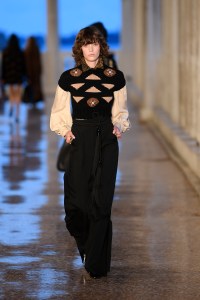 Max Mara Resort 2025 Ready-to-Wear Collection