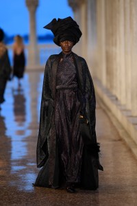 Max Mara Resort 2025 Ready-to-Wear Collection