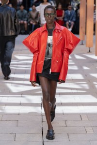 Sacai Spring 2025 Ready-To-Wear Show at Paris Fashion Week