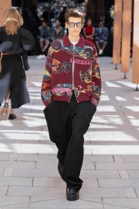 Sacai Spring 2025 Ready-To-Wear Show at Paris Fashion Week