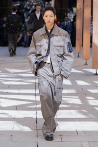 Sacai Spring 2025 Ready-To-Wear Show at Paris Fashion Week