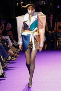 Viktor&Rolf Fall 2024 Couture at Couture Fashion Week