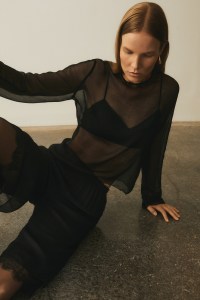 Vince Resort 2025 Ready-to-Wear Collection