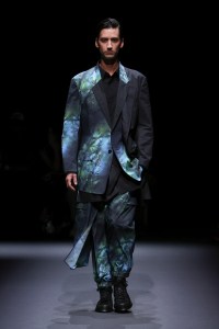 Y-3 Spring 2025 Ready-to-Wear Collection at Paris Fashion Week