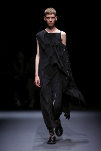 Y-3 Spring 2025 Ready-to-Wear Collection at Paris Fashion Week