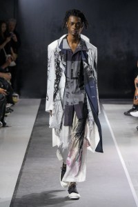 Yohji Yamamoto Spring 2025 Ready-to-Wear Collection at Paris Fashion Week
