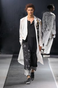 Yohji Yamamoto Spring 2025 Ready-to-Wear Collection at Paris Fashion Week
