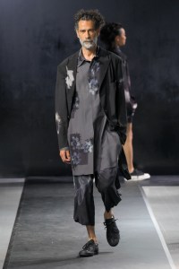 Yohji Yamamoto Spring 2025 Ready-to-Wear Collection at Paris Fashion Week