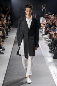Yohji Yamamoto Spring 2025 Ready-to-Wear Collection at Paris Fashion Week