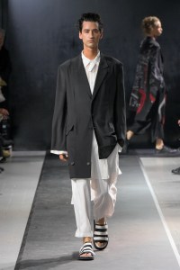 Yohji Yamamoto Spring 2025 Ready-to-Wear Collection at Paris Fashion Week
