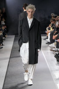 Yohji Yamamoto Spring 2025 Ready-to-Wear Collection at Paris Fashion Week