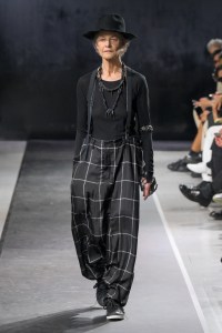 Yohji Yamamoto Spring 2025 Ready-to-Wear Collection at Paris Fashion Week