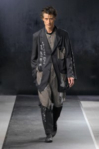 Yohji Yamamoto Spring 2025 Ready-to-Wear Collection at Paris Fashion Week