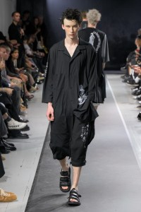 Yohji Yamamoto Spring 2025 Ready-to-Wear Collection at Paris Fashion Week