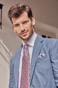 Italo Ferretti
www.italoferretti.com
@italoferretti_luxuryties
3095