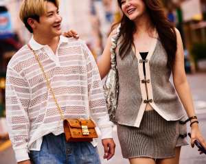 Street style in Seoul, South Korea.