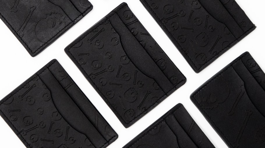 Arda’s first material innovation, New Grain, is created by transforming the rich protein content of brewers’ spent grain (BSG) and whisky “draff” into a soft yet robust material marketed as a sustainable alternative to leather and plastic leather.