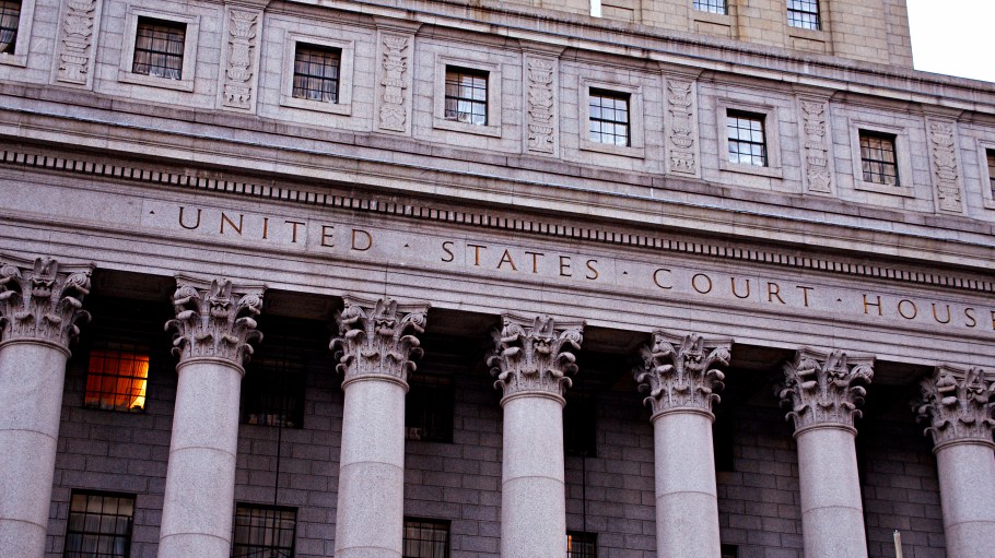 Moda Operandi has filed a lawsuit against McMullen Boutique Over Copyright Infringement.