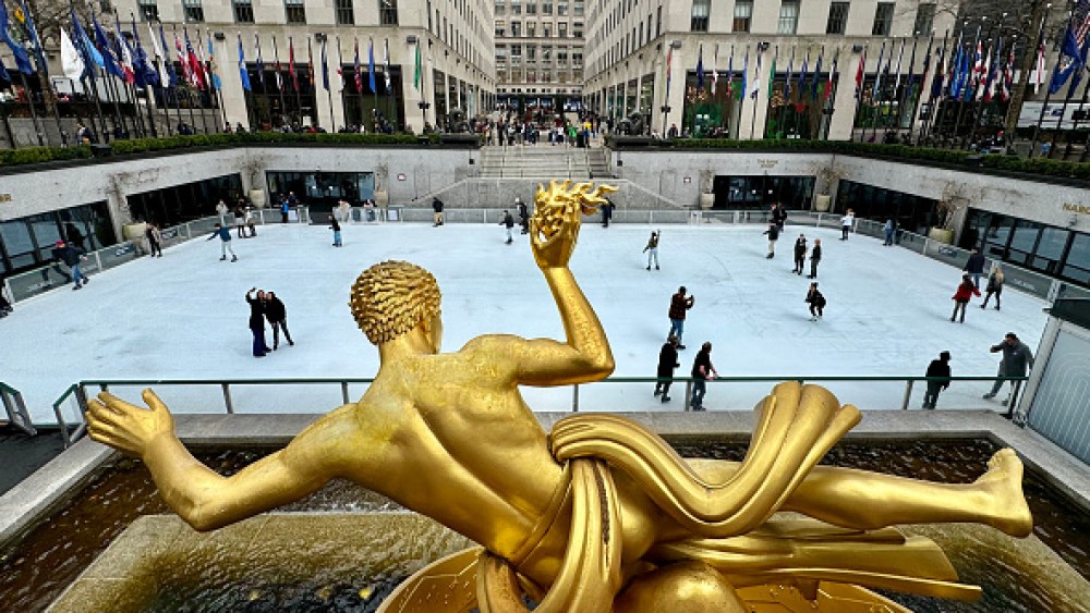 CFDA and Rockefeller Center stream NYFW Shows