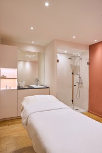 A payot treatment room in Paris